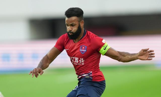 半岛体育官方入口-杀出生天！绝境重庆制造4球大胜 复制上赛季奇迹？