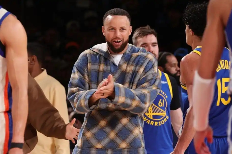 半岛体育官方网站-25分+22分+20分！勇士“新三巨头”造惊喜，7%薪资领先21分知足了